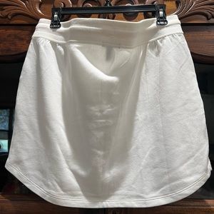 Gap, collegiate ski skirt, Size L.